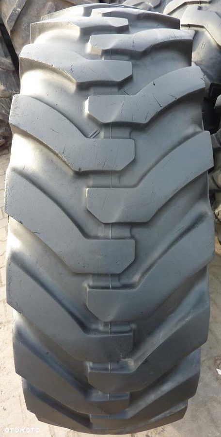 Opona używana przemysłowa 16.9-28 16.9R28 BKT AT621; 1000zł W3787
