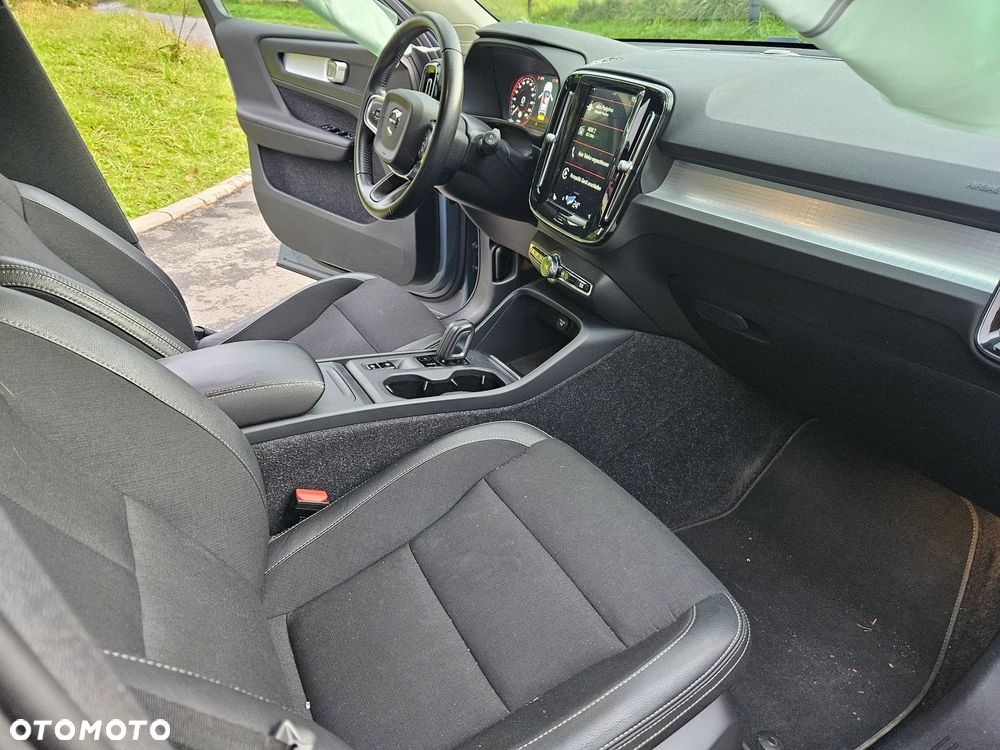 Volvo XC 40 D4 AWD Geartronic Inscription - 12