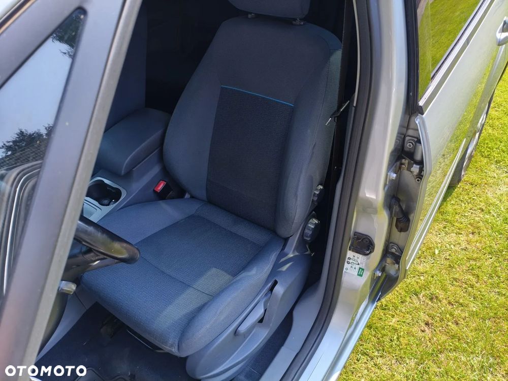 Ford S-Max 2.0 TDCi Ambiente - 17