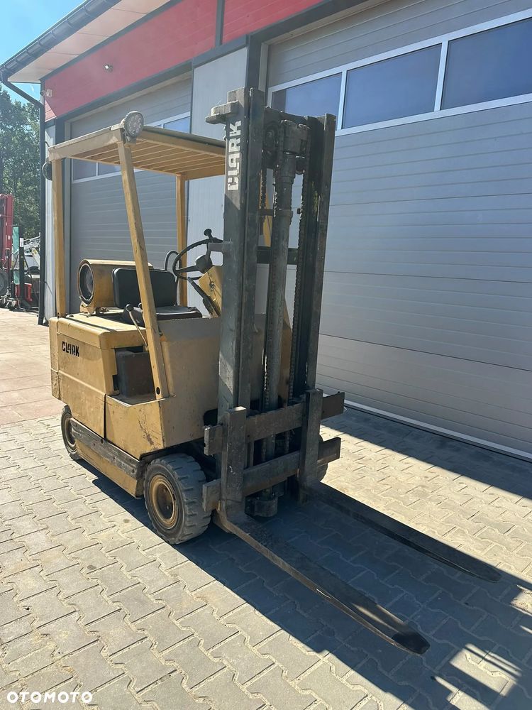 Clark H500-Y30LPG - 1