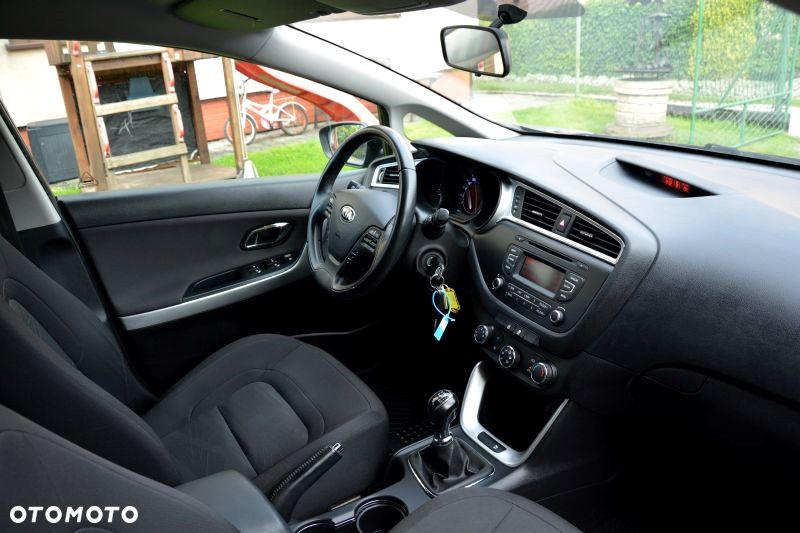 Kia Ceed 1.4 L - 13