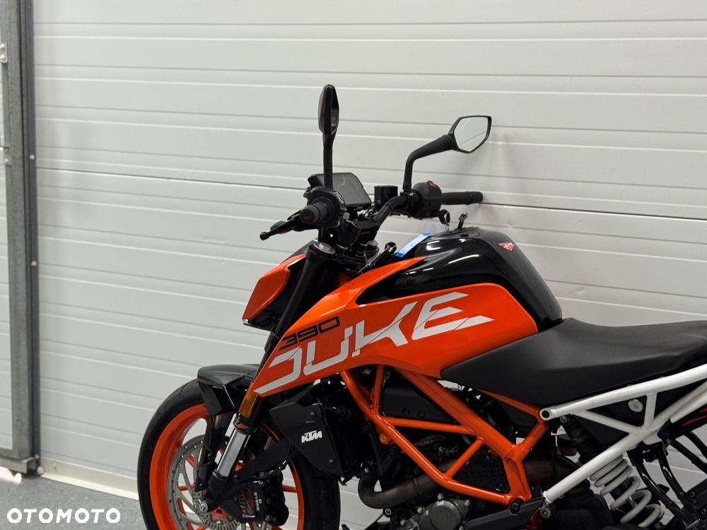 KTM Duke - 17