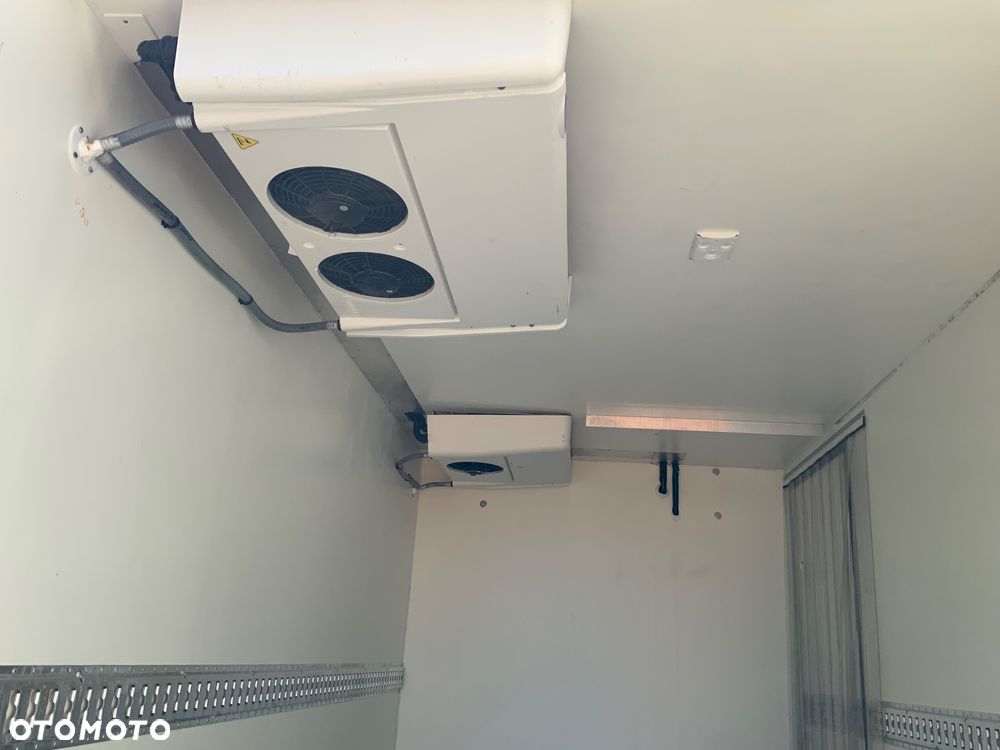 Mercedes-Benz SPRINTER - 19