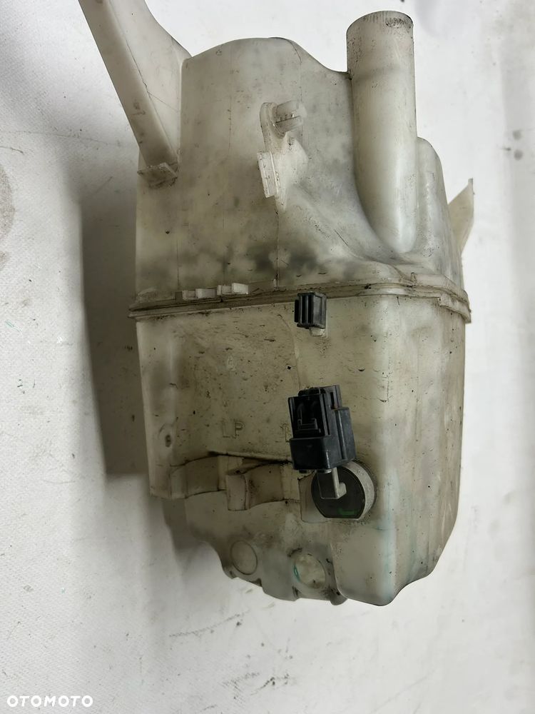 Volvo S60 II zbiornik zbiorniczek spryskiwaczy 2010-2018 - 3