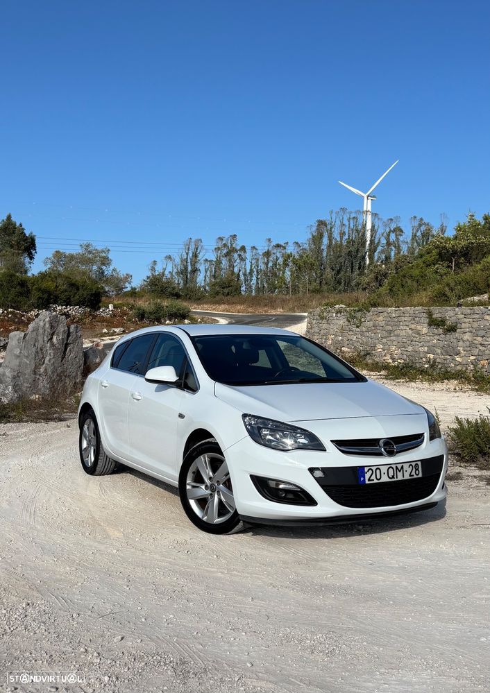Opel Astra 1.6 CDTi Cosmo S/S J19 - 1