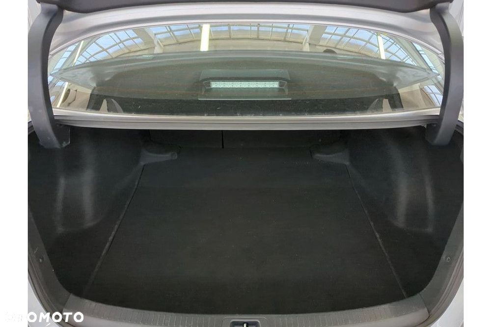 Toyota Corolla - 8