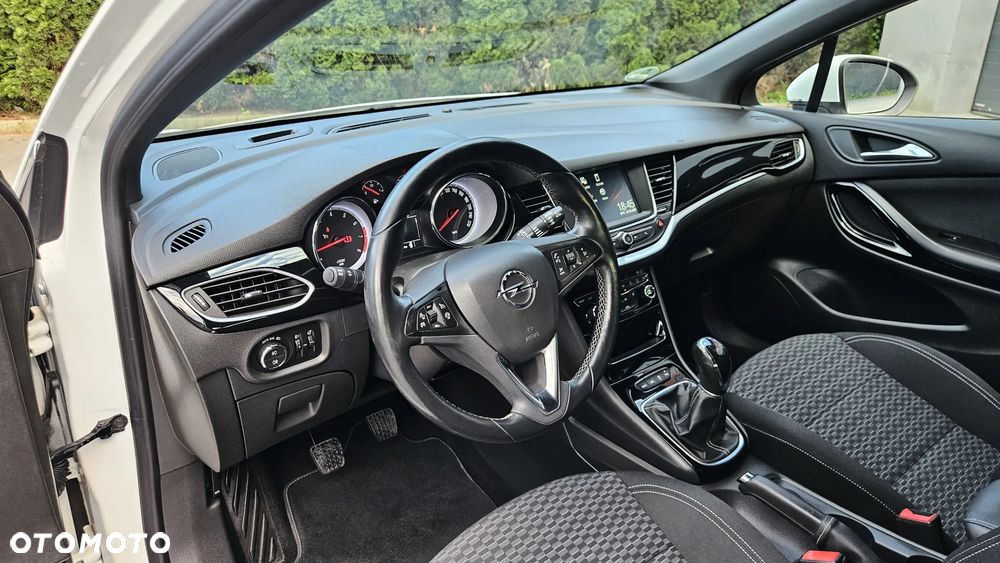 Opel Astra - 17