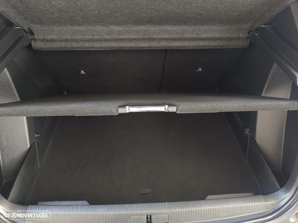 Peugeot 2008 1.2 PureTech Allure Pack - 41