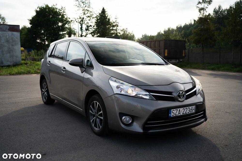 Toyota Verso 1.6 D-4D 5-Sitzer Start/Stop Skyview Edition - 4