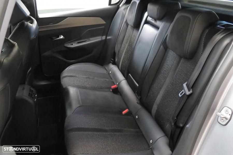 Peugeot 308 1.6 Hybrid GT e-EAT8 - 19
