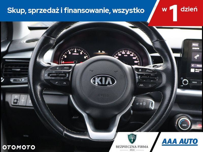 Kia Stonic - 17