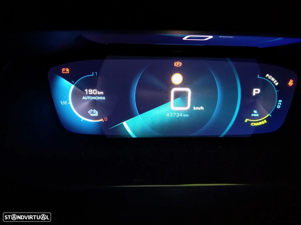 Peugeot e-2008 50 kWh Allure Pack - 21