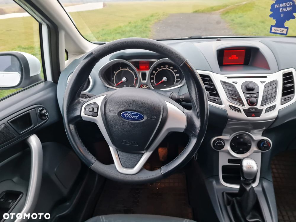 Ford Fiesta 1.25 Titanium - 19