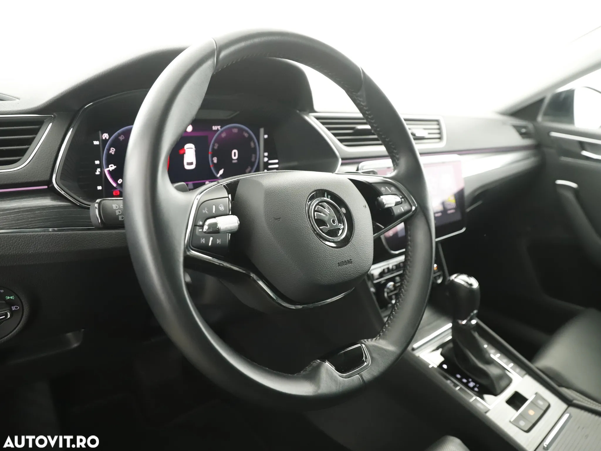 Skoda Superb 2.0 TDI 4X4 DSG Style - 11