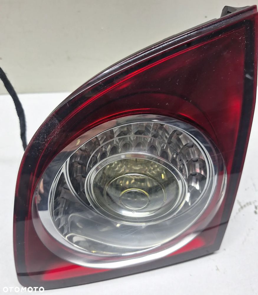 LAMPA TYLNA W KLAPE-  PRAWA , LEWA - VW GOLF PLUS  / EUROPA - 5