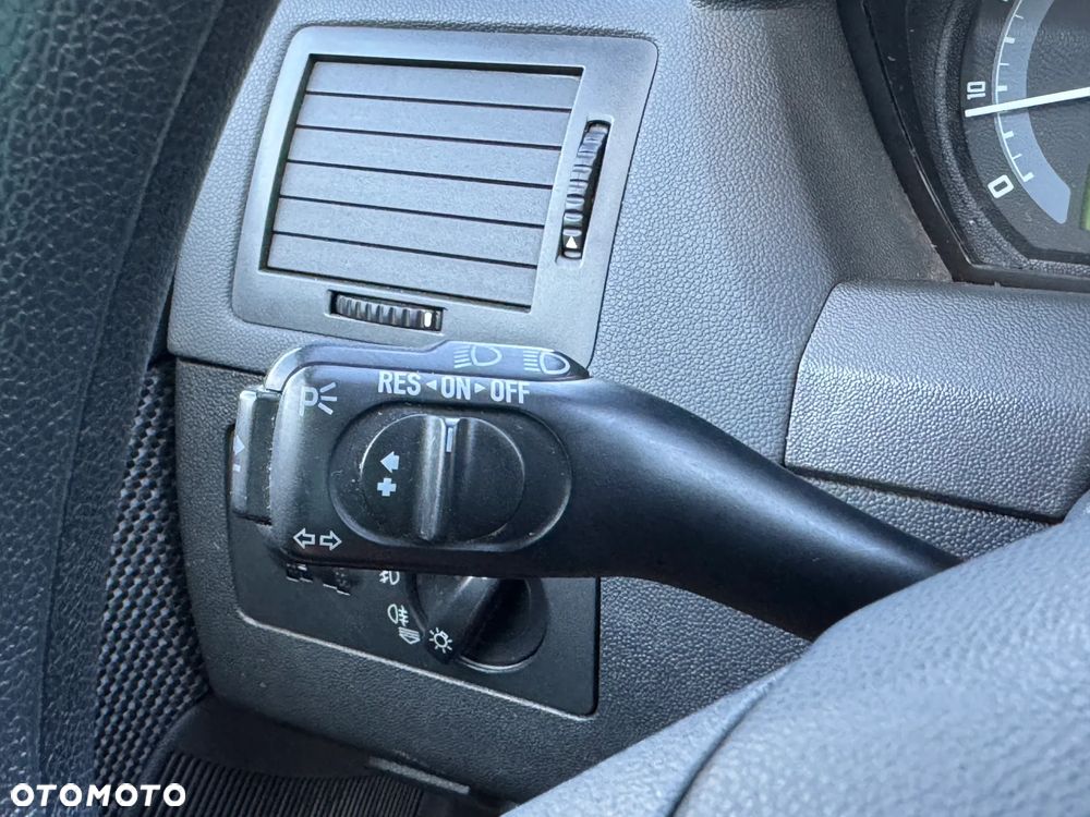 Skoda Fabia 2.0 Ambiente - 18