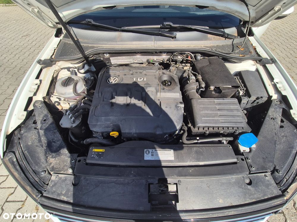 Volkswagen Passat - 21