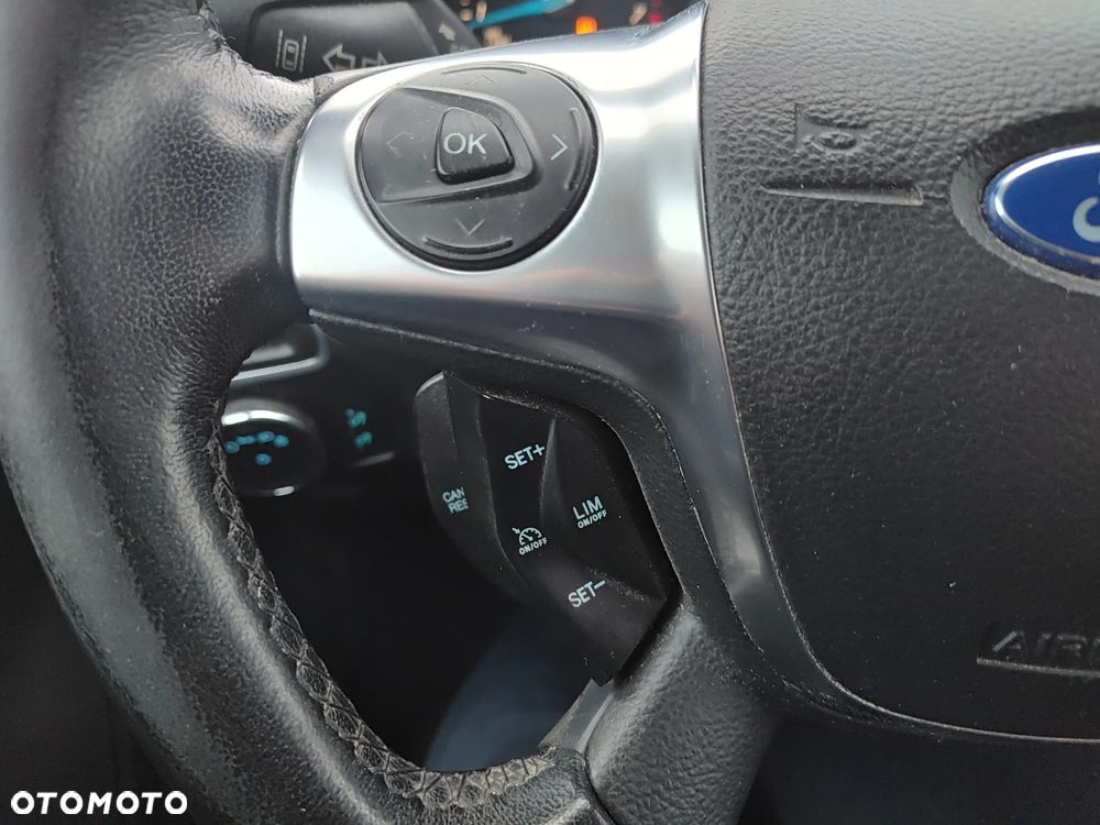 Ford Focus 1.0 EcoBoost 99g Titanium - 27