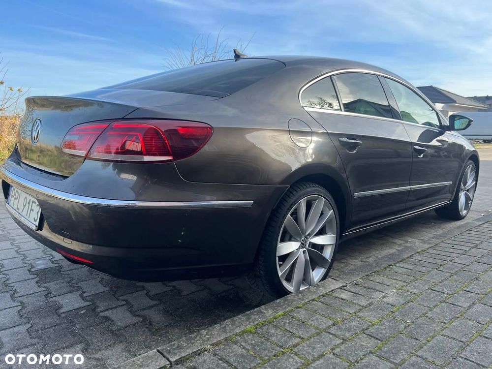 Volkswagen Passat CC - 20