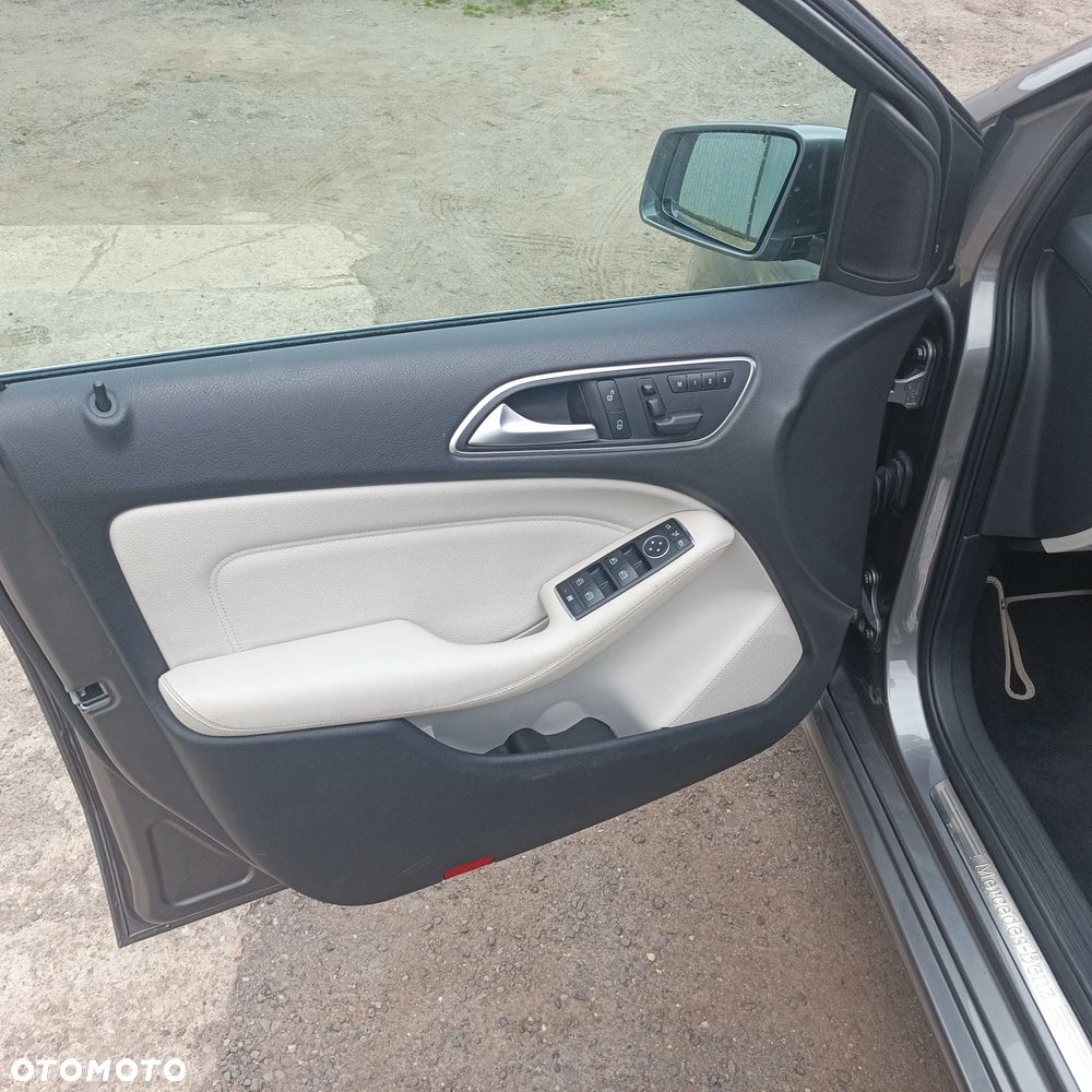 Mercedes-Benz Klasa B 200 (BlueEFFICIENCY) 7G-DCT - 13