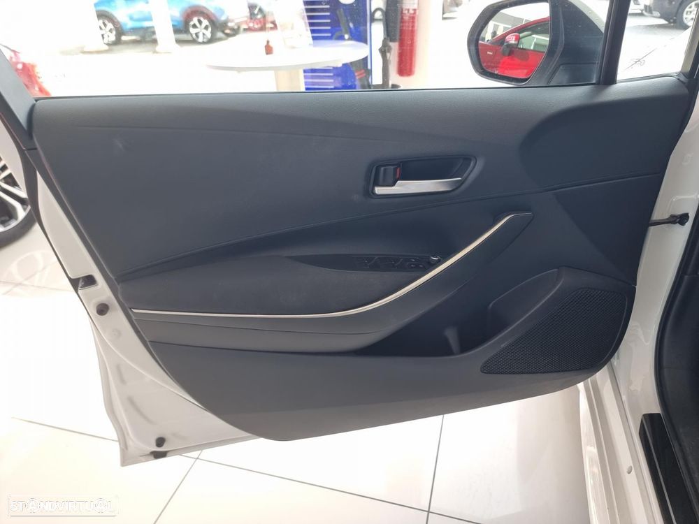 Toyota Corolla 1.8 Hybrid Comfort - 18