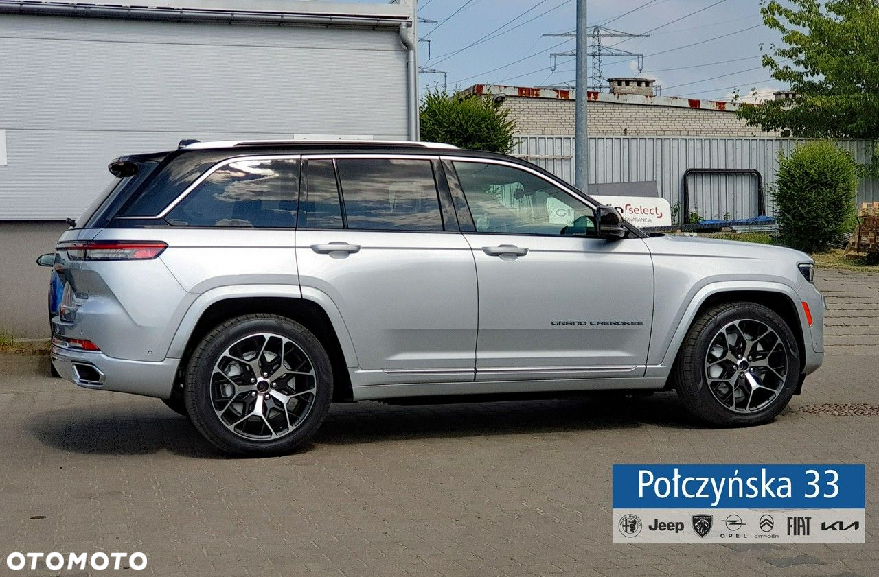 Jeep Grand Cherokee - 14