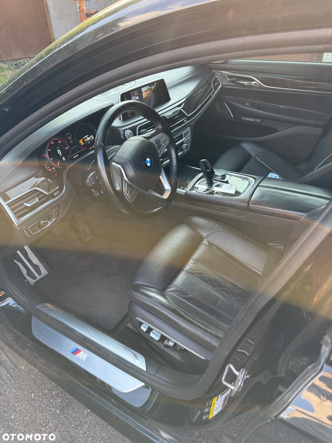 BMW Seria 7 750i - 10