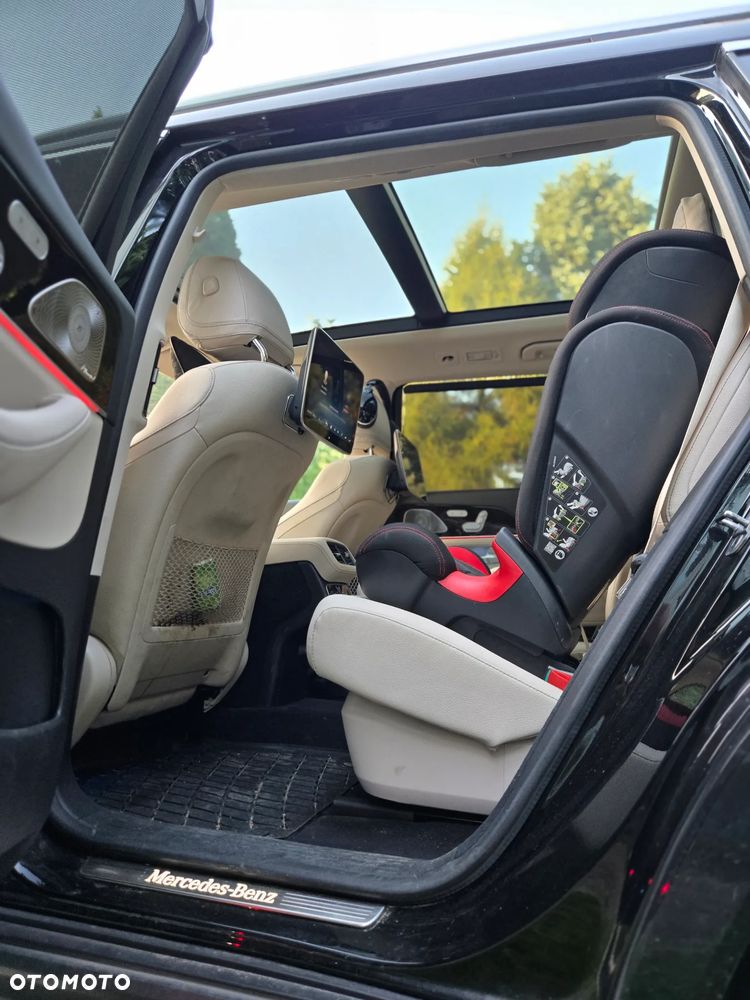Mercedes-Benz GLS - 27
