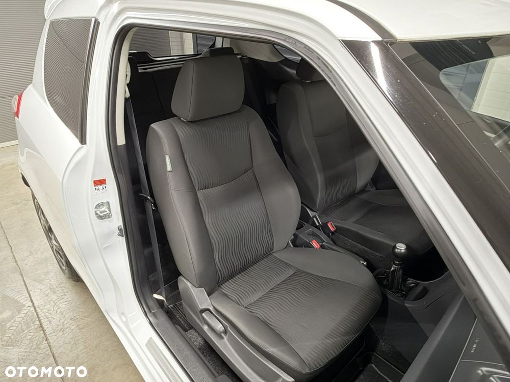 Suzuki Swift - 17