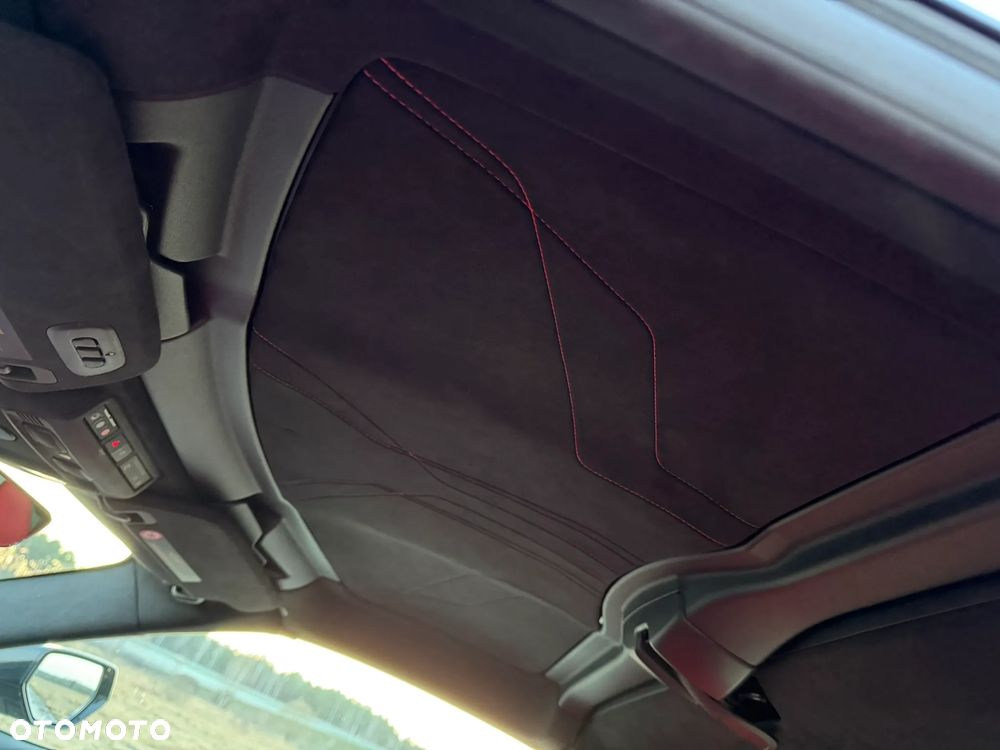 Chevrolet Corvette - 23