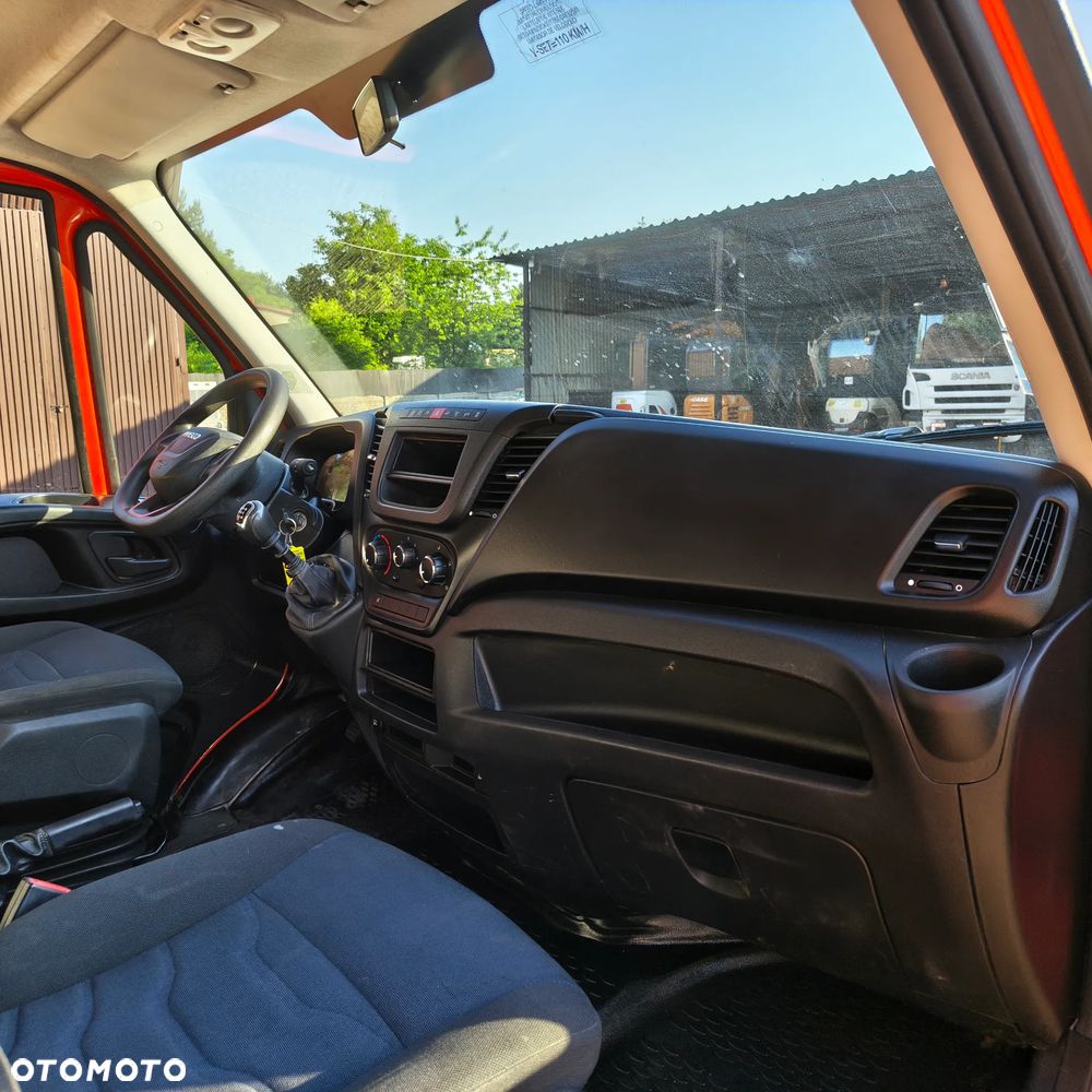Iveco Daily 35C12 - 10