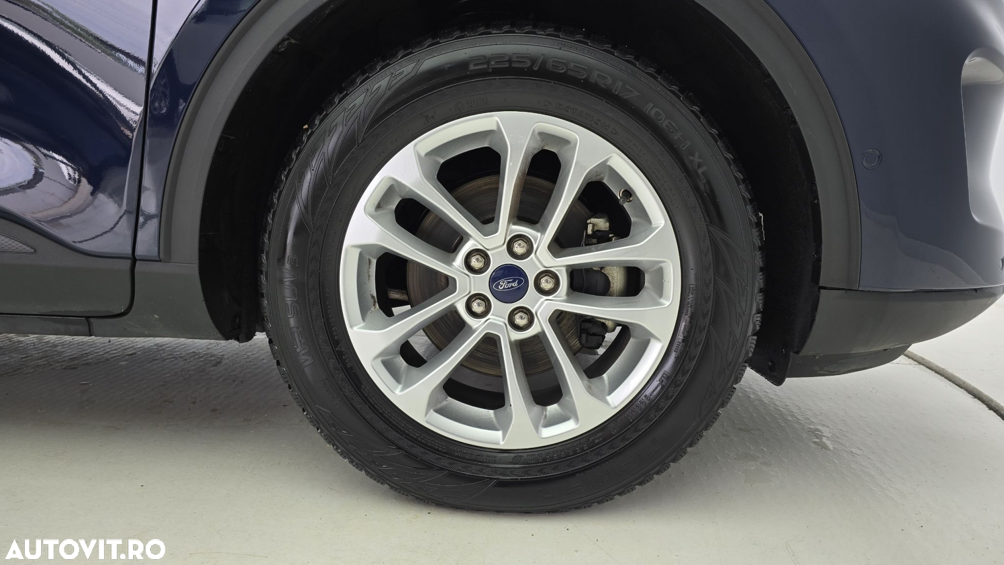 Ford Kuga - 23