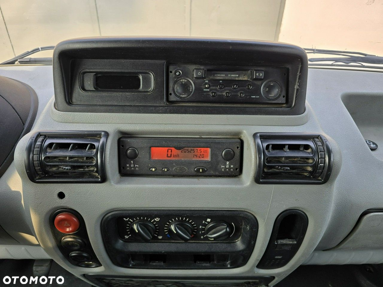 Renault Mascott - 25