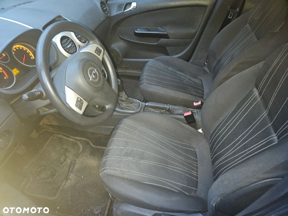Opel Corsa - 3