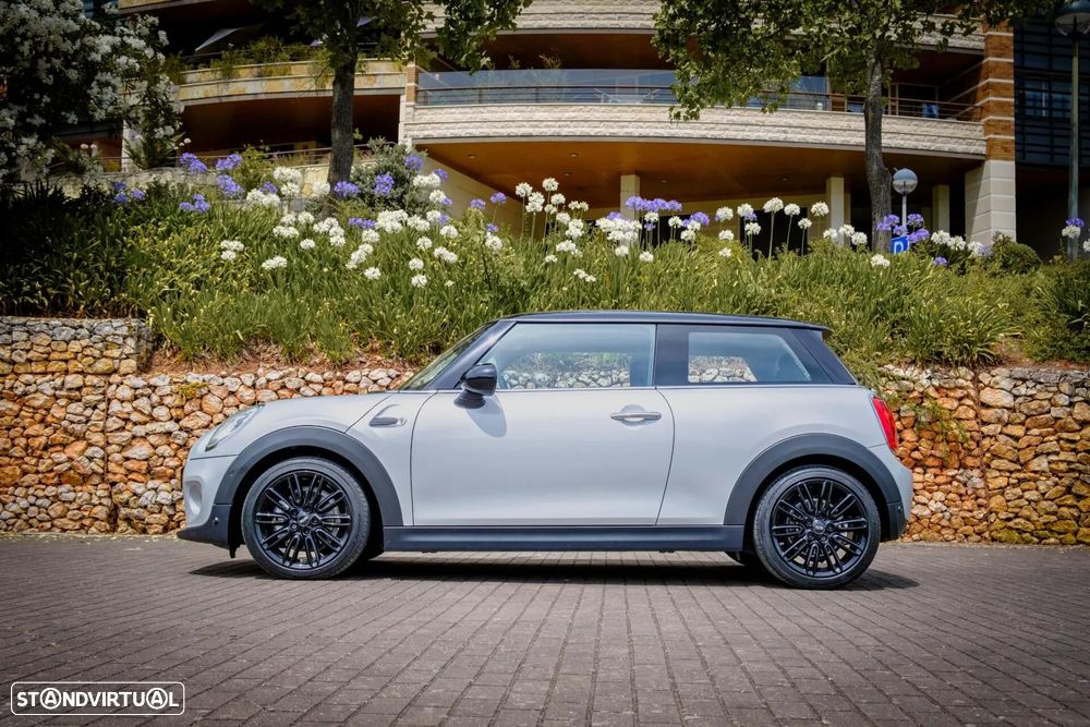 MINI 3 Portas Cooper D Auto - 9