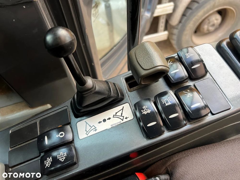 Doosan DX140W-3 - 19