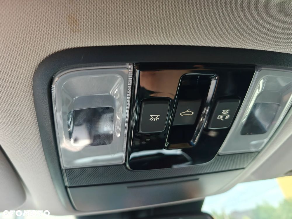 Kia XCeed 1.6 T-GDI OPF DCT7 PLATINUM EDITION - 7