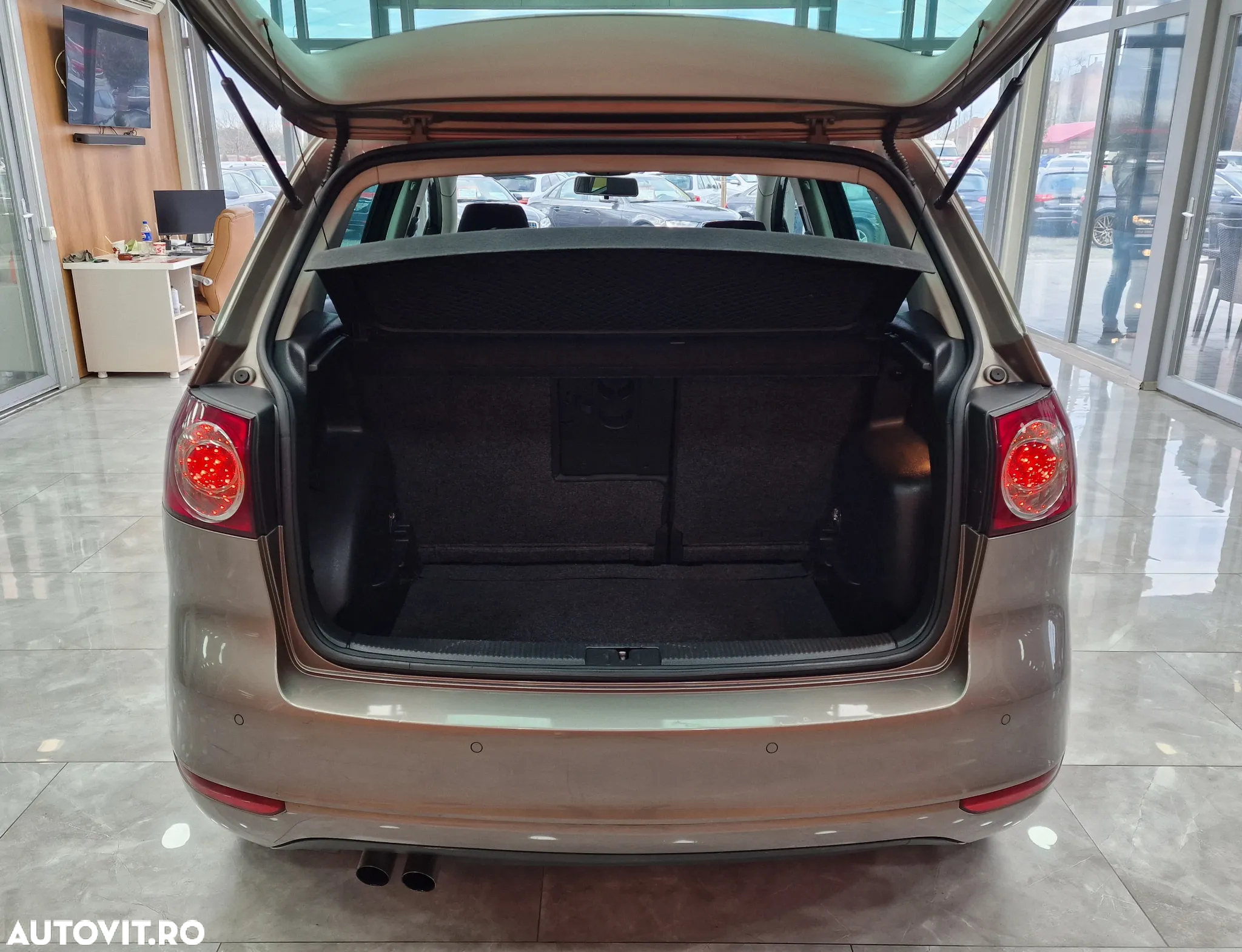 Volkswagen Golf Plus 1.4 TrendlineTSI DSG - 12