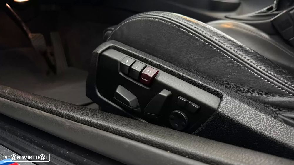 BMW M4 Auto - 25