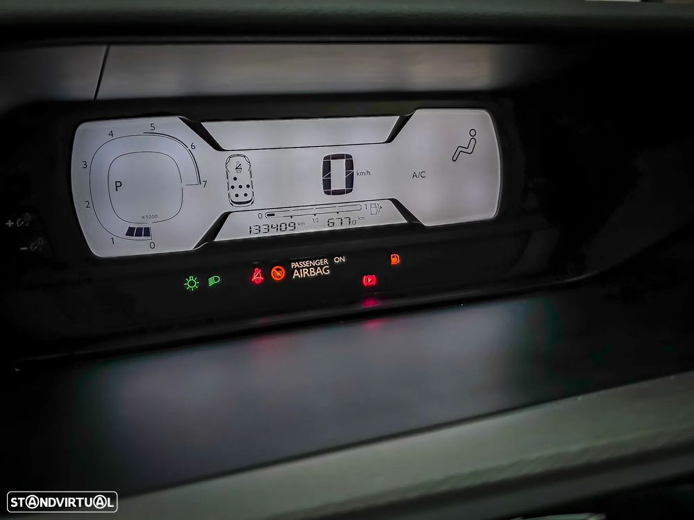 Citroën C4 Spacetourer BlueHDi 130 Stop&Start EAT8 SELECTION - 29