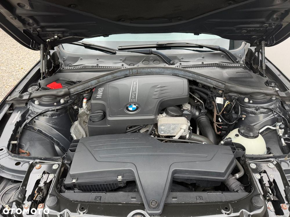 BMW Seria 3 - 18