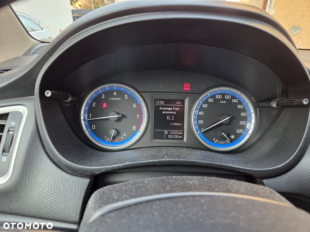 Suzuki SX4 S-Cross 1.6 Premium - 11