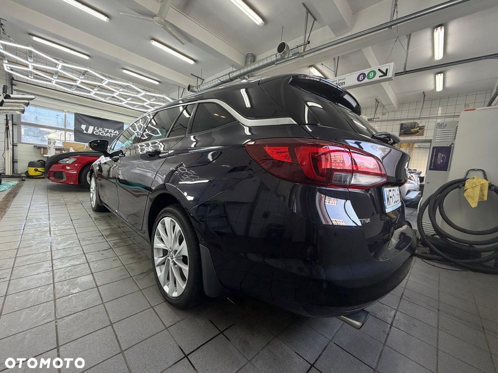 Opel Astra 1.6 T Elite S&S - 9