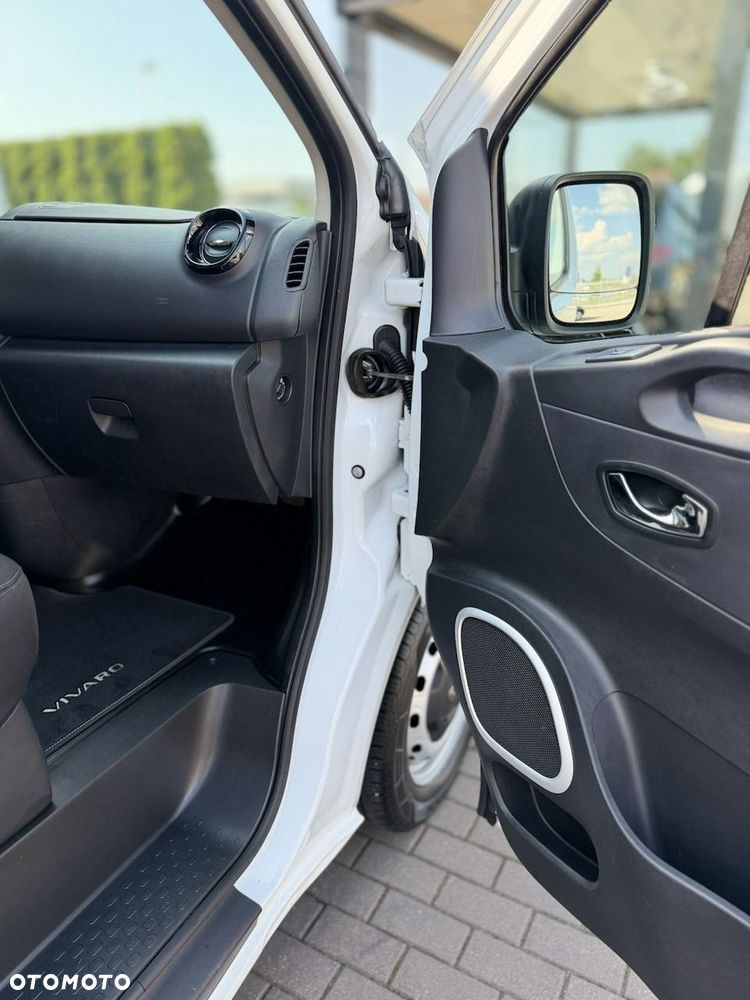 Opel Vivaro - 18