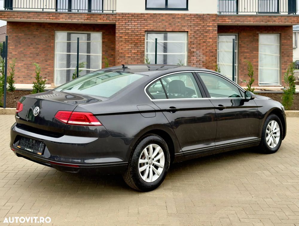 Volkswagen Passat - 3