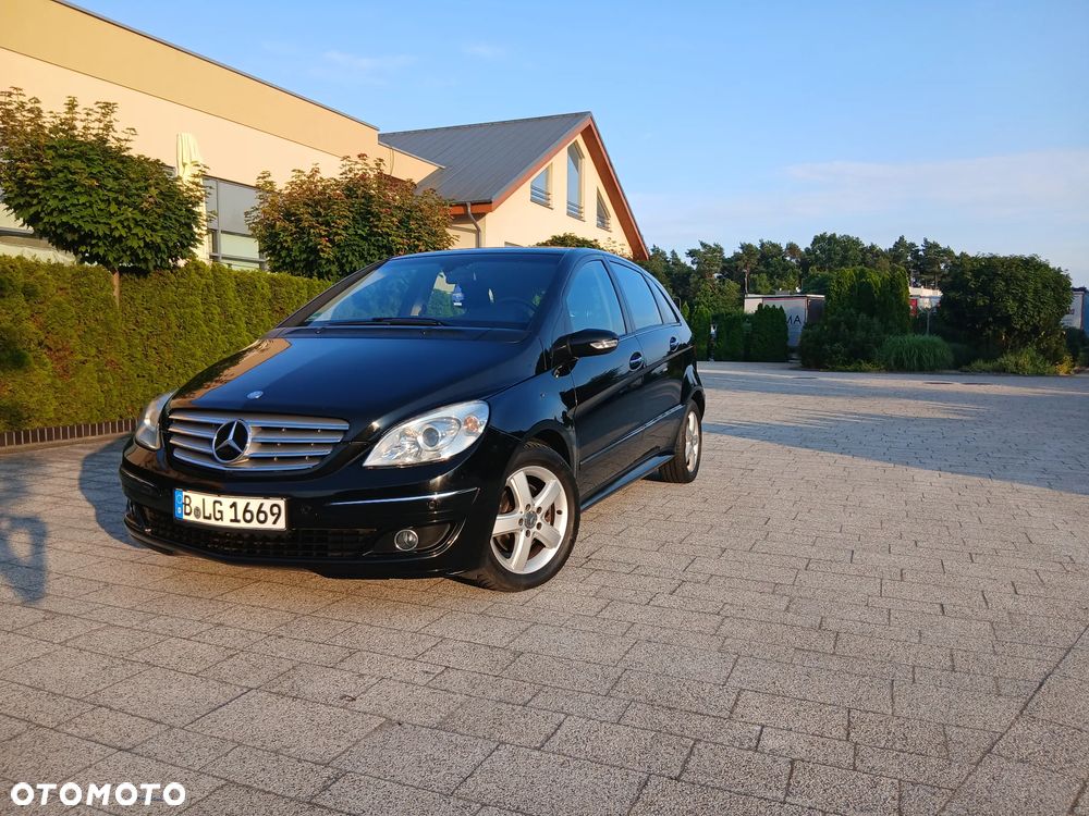Mercedes-Benz Klasa B 200 Autotronic Special Edition - 1