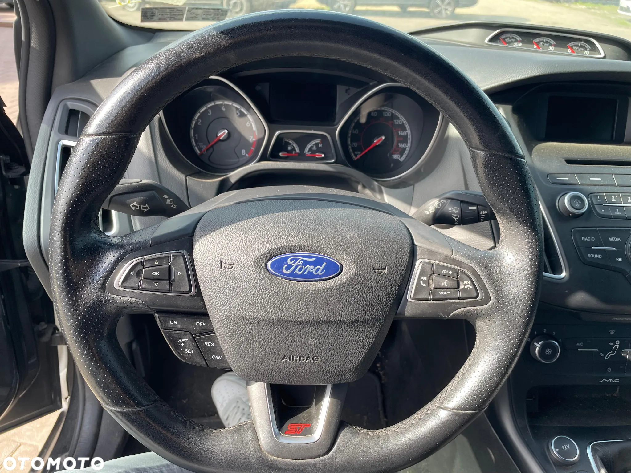Ford Focus 2.0 EcoBoost ST - 15