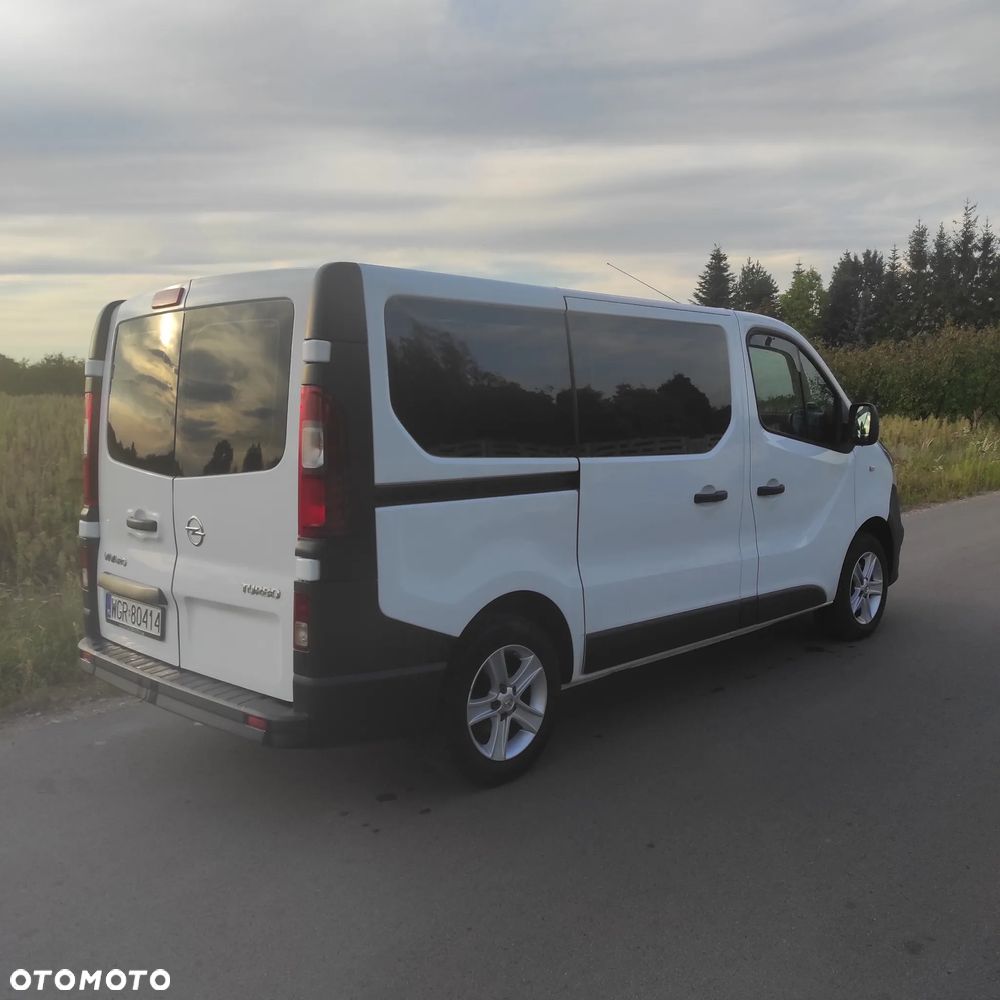 Opel Vivaro - 8
