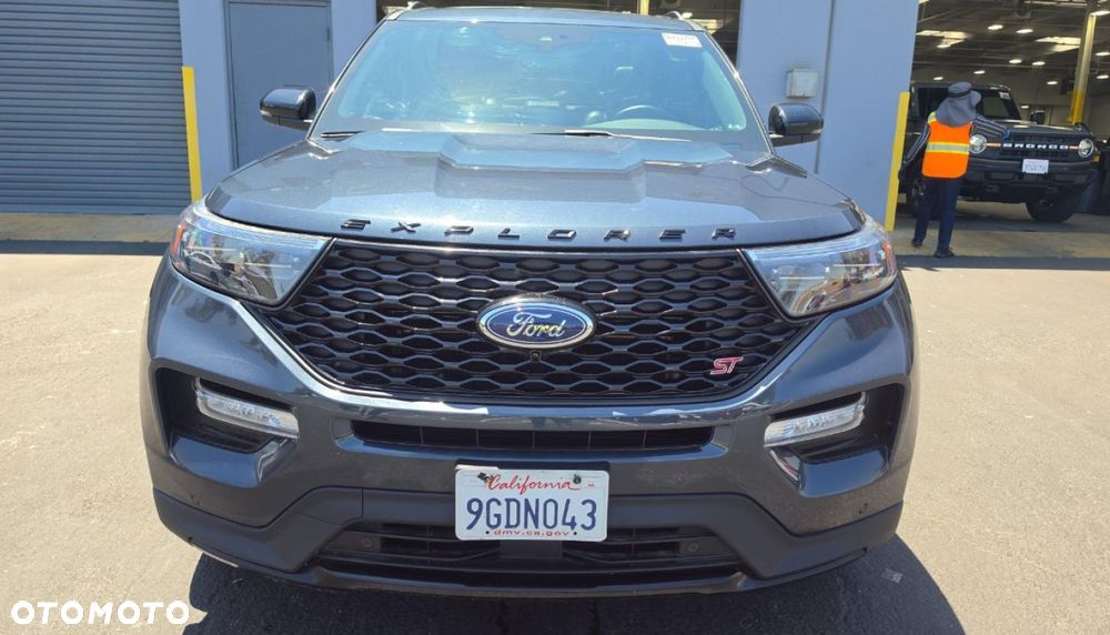 Ford Explorer - 6