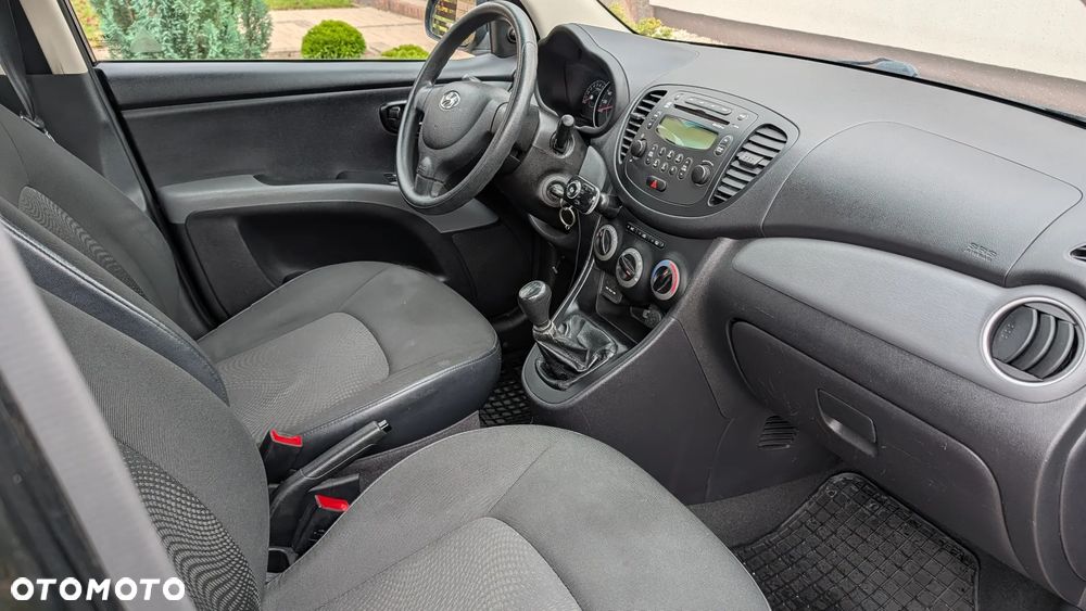Hyundai i10 - 10